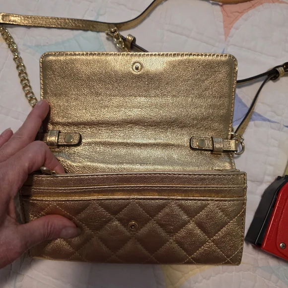 Michael Kors Gold Quilted Women's Bag - Picture 2 of 9